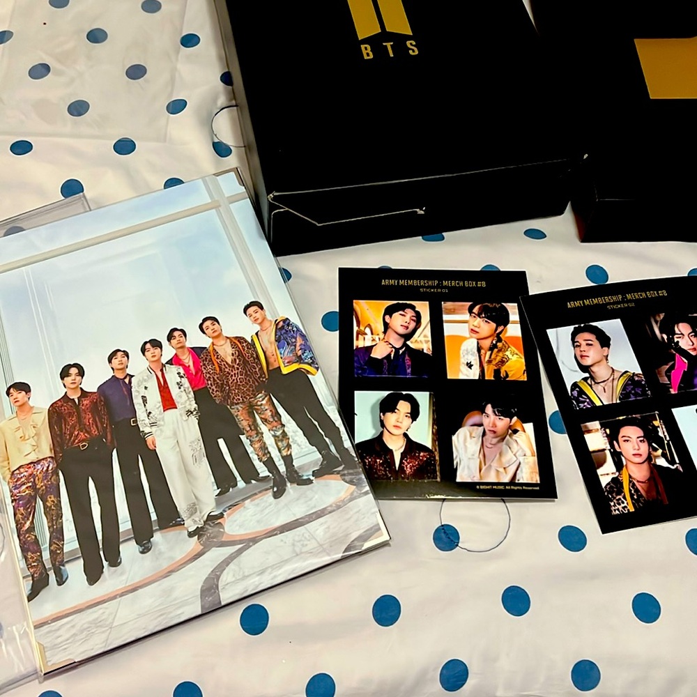 BTS Merch Box 8 items- NOT FULL BOX!  Weverse Magazine NOT INCLUDED.